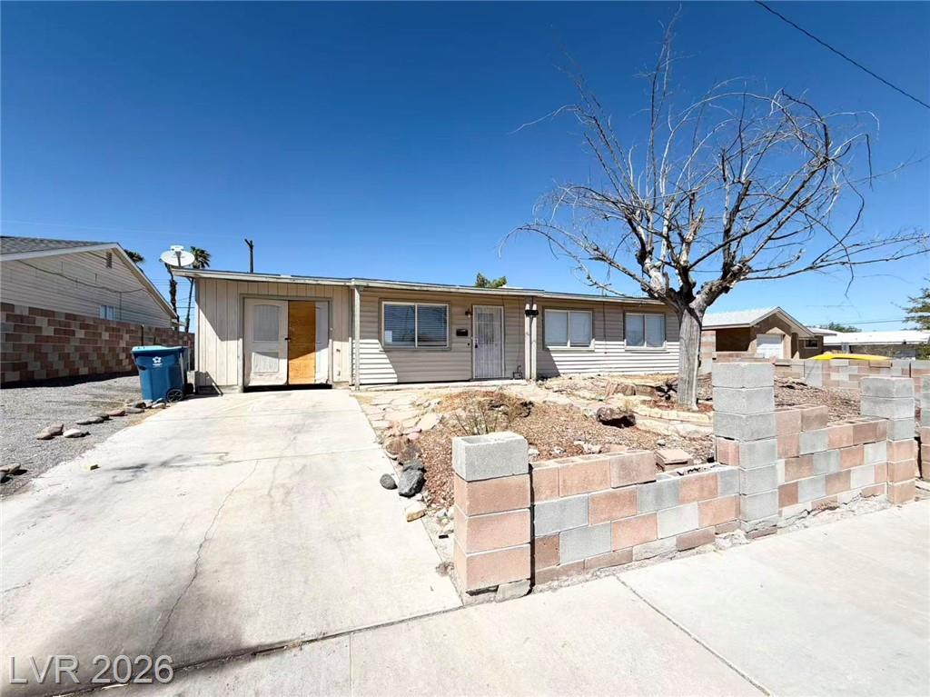 6508 EVERGREEN Avenue, Las Vegas, NV 89107 — photo 1