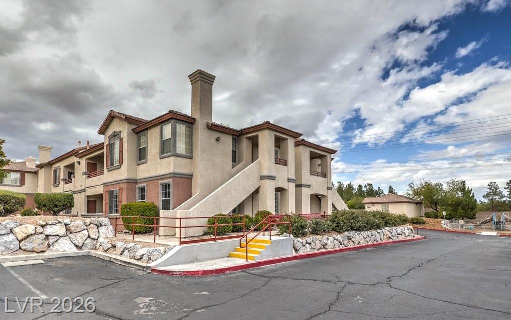 10233 King Henry Avenue 104, Las Vegas, NV 89144 — photo 1