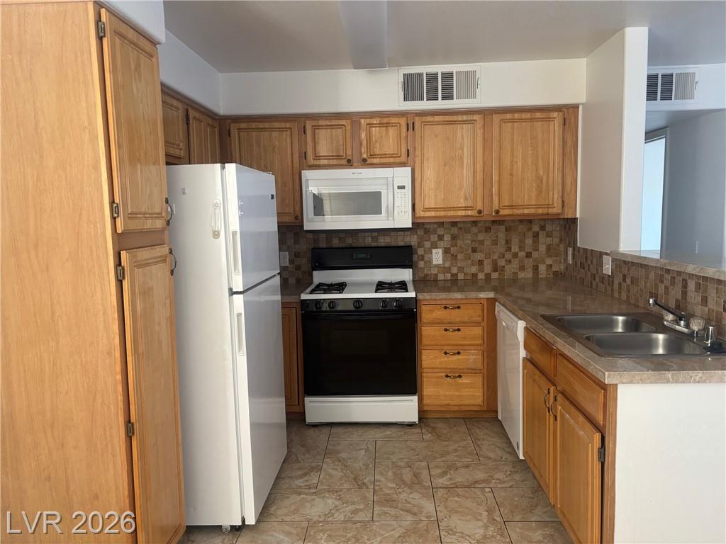 5710 East Tropicana Avenue 2054, Las Vegas, NV 89122 — photo 1