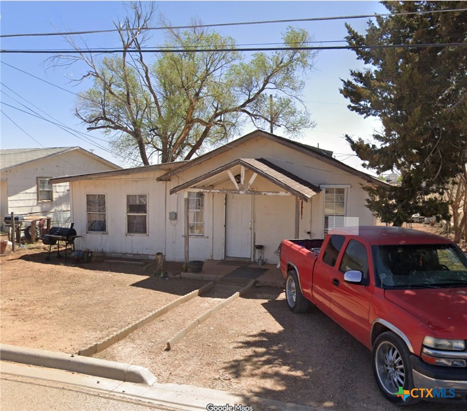 109 E 2nd, Abernathy, TX 79311 — photo 1