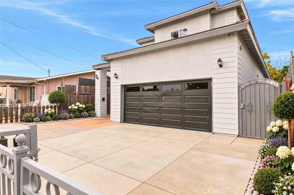 613 N. Raitt St., Santa Ana, CA 92703 — photo 1