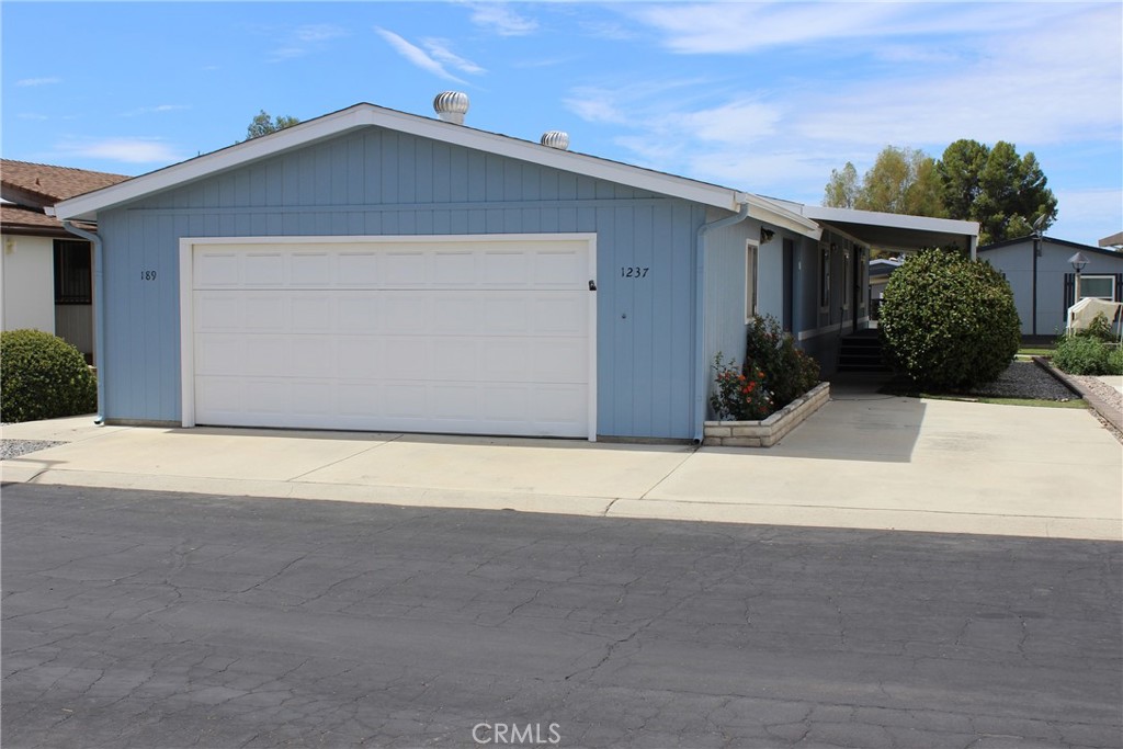 1237 Yellowood Drive, Hemet, CA 92545 — photo 1