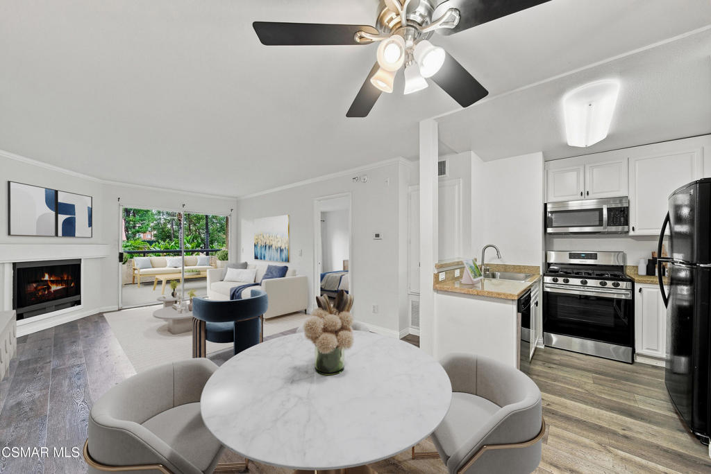 5535 Canoga Avenue 109, Woodland Hills, CA 91367 — photo 1