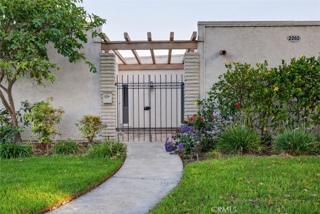 2262 Via Puerta D, Laguna Woods, CA 92637 — photo 1