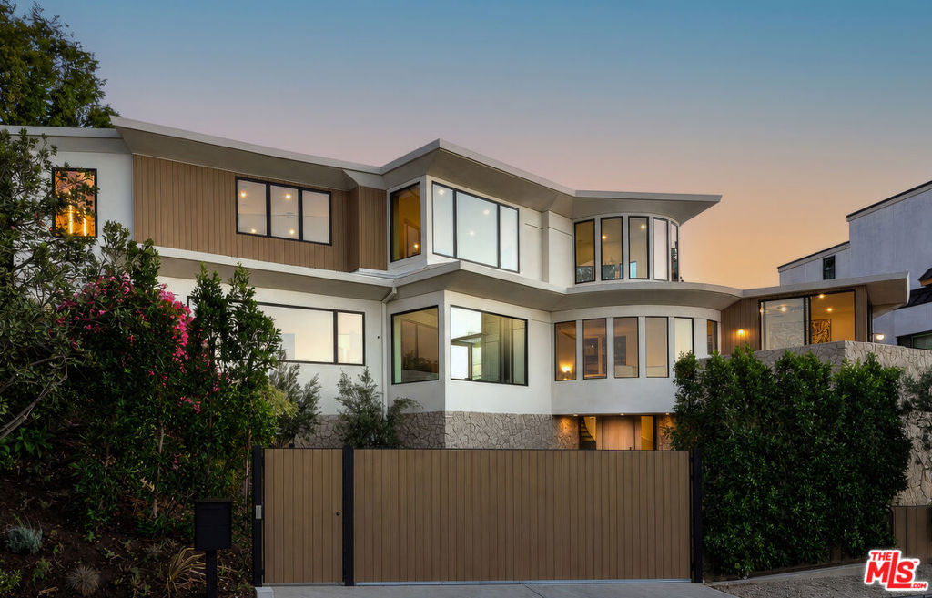 3858 Buena Park Drive, Studio City, CA 91604 — photo 1