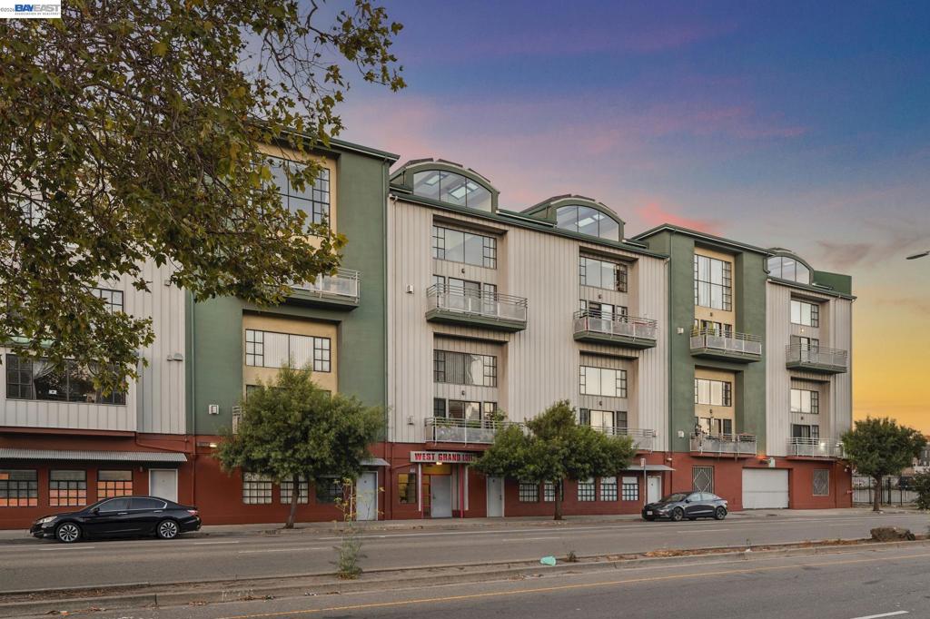850 W GRAND AVE 14, Oakland, CA 94607 — photo 1