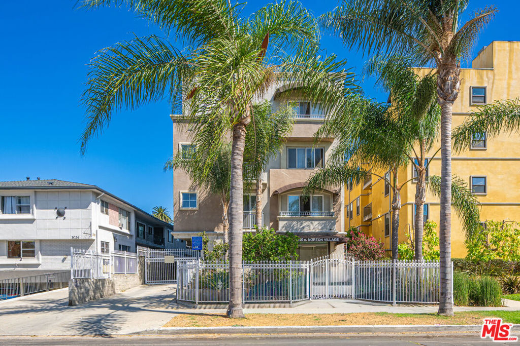 1030 S Norton Avenue 5, Los Angeles, CA 90019 — photo 1
