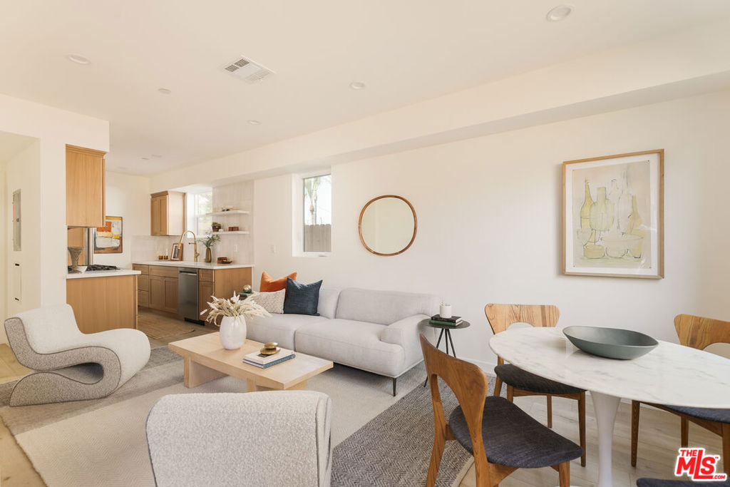 1233 1/2 N June Street, Los Angeles, CA 90028 — photo 1