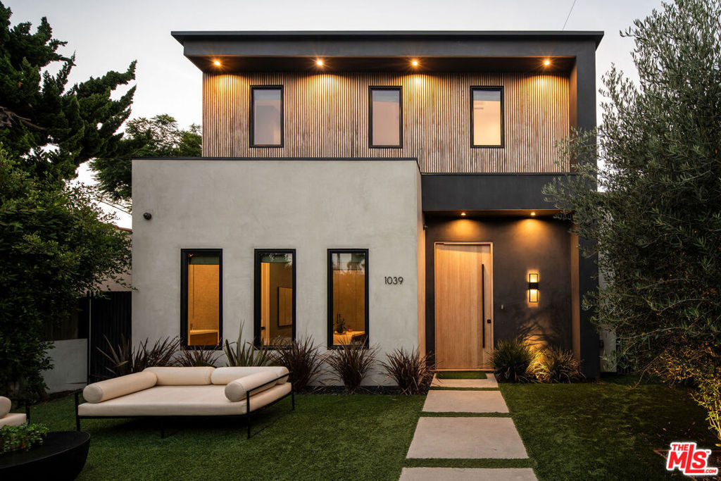 1039 Nowita Place, Los Angeles, CA 90291 — photo 1