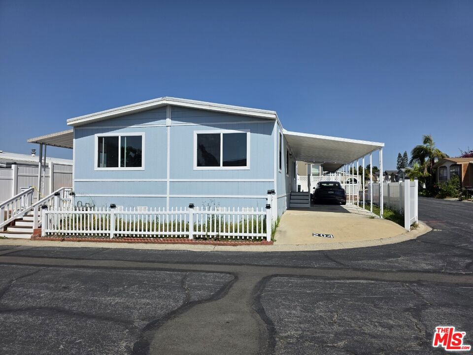 17700 S Avalon Boulevard 204, Carson, CA 90746 — photo 1