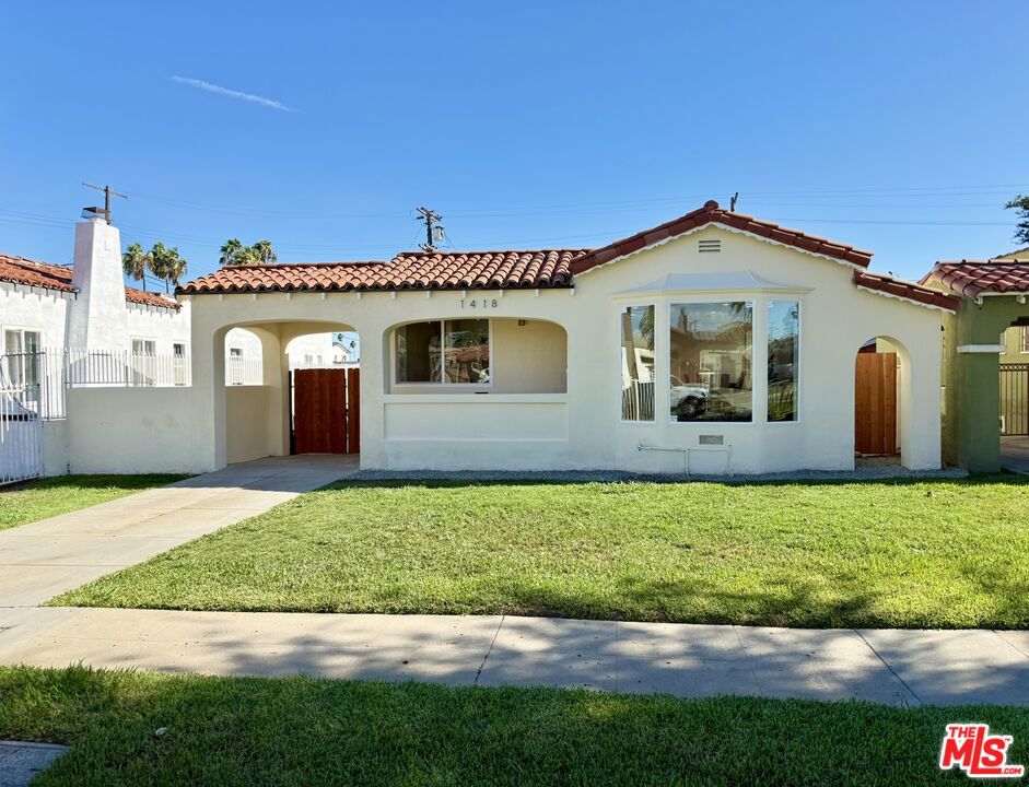 1418 W 93rd Street, Los Angeles, CA 90047 — photo 1