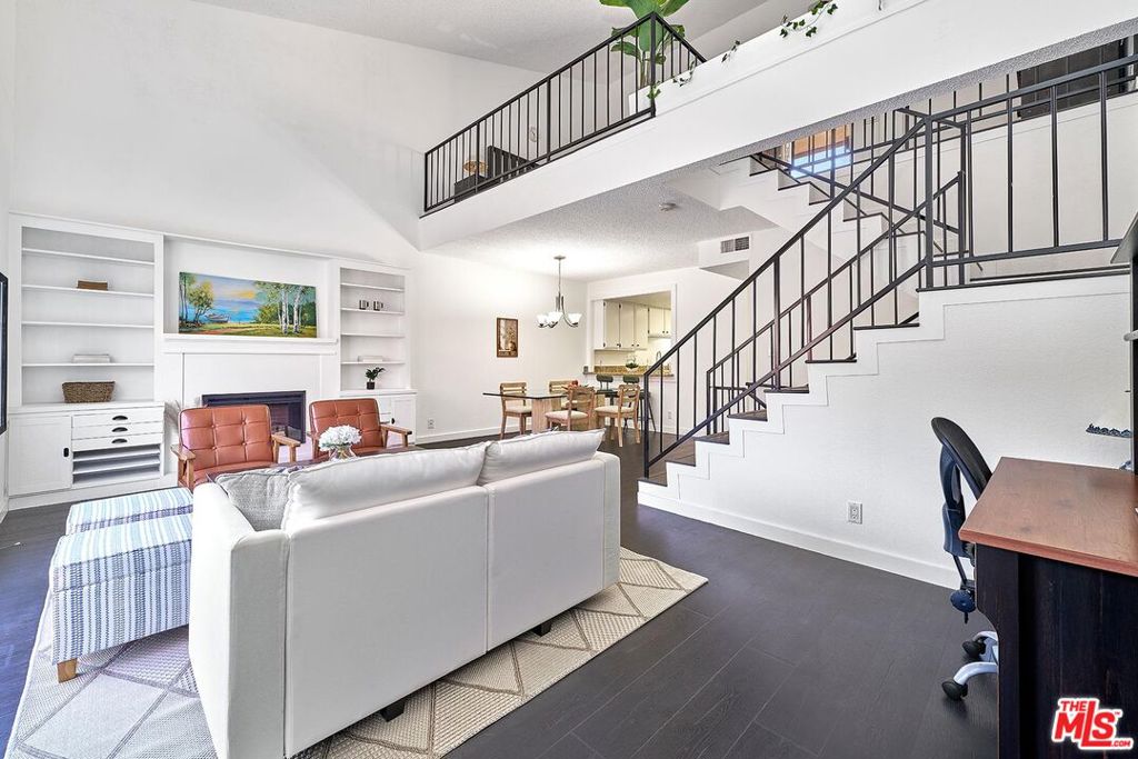 200 S La Fayette Park Place 2, Los Angeles, CA 90057 — photo 1