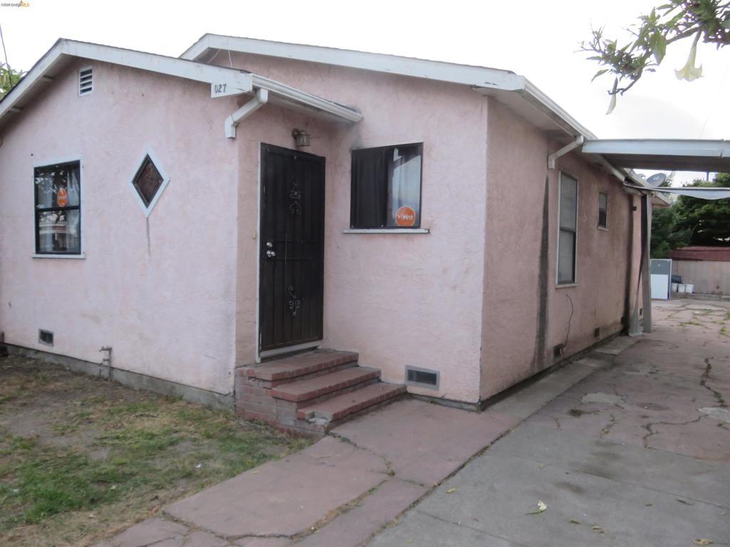 1027 76Th Ave, Oakland, CA 94621 — photo 1