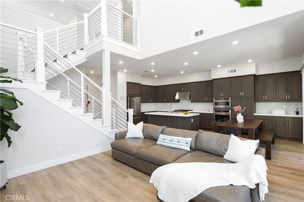 109 Glance, Irvine, CA 92618 — photo 1