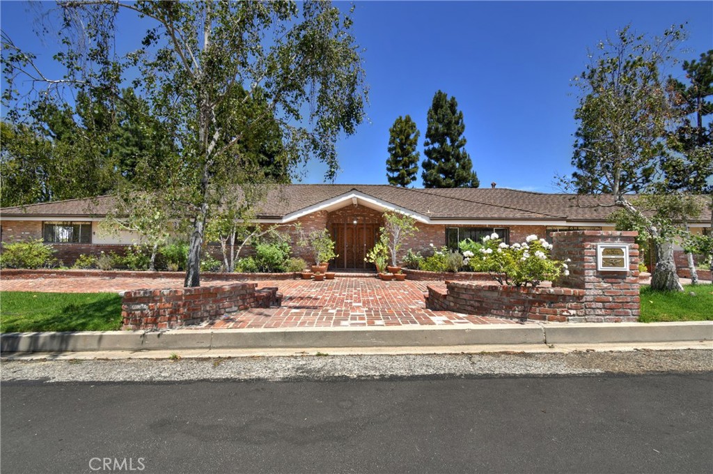 16172 Royal Oak Road, Encino, CA 91436 — photo 1
