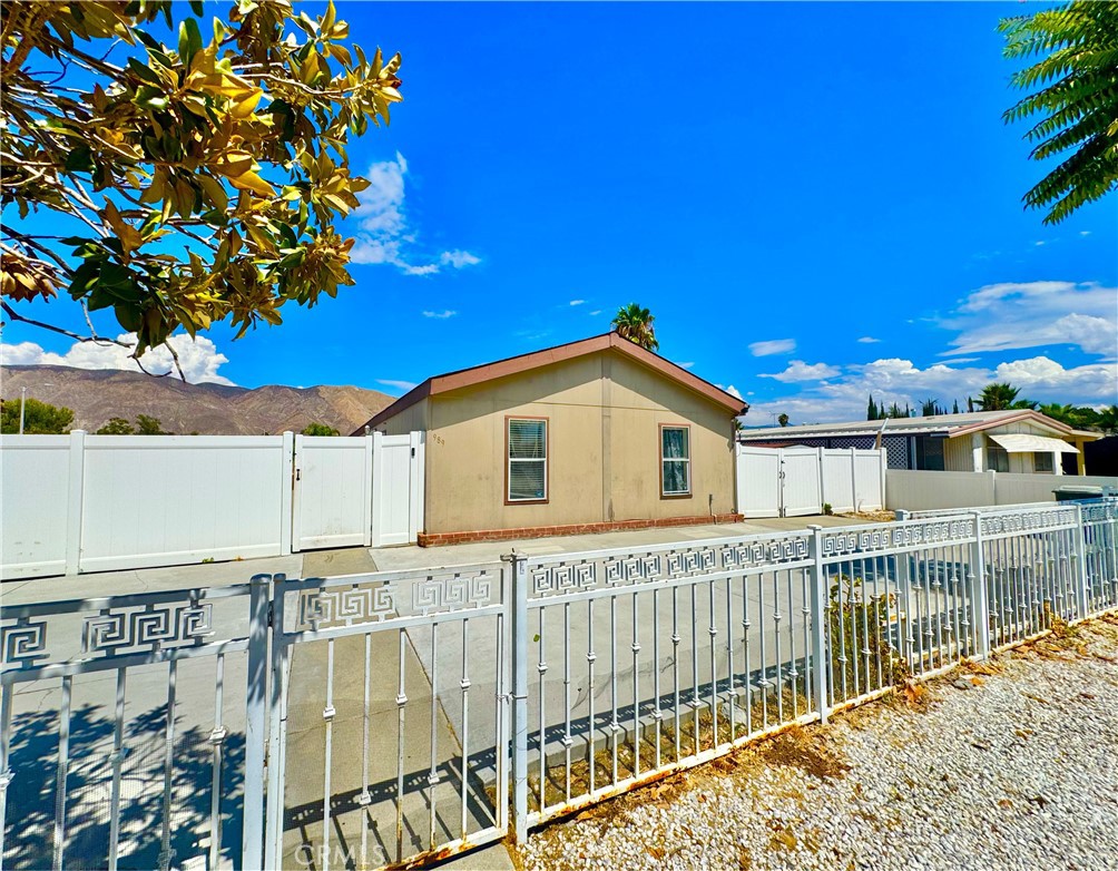 989 Bettina, San Jacinto, CA 92582 — photo 1