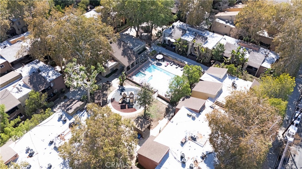 18350 Hatteras 206, Tarzana, CA 91356 — photo 1