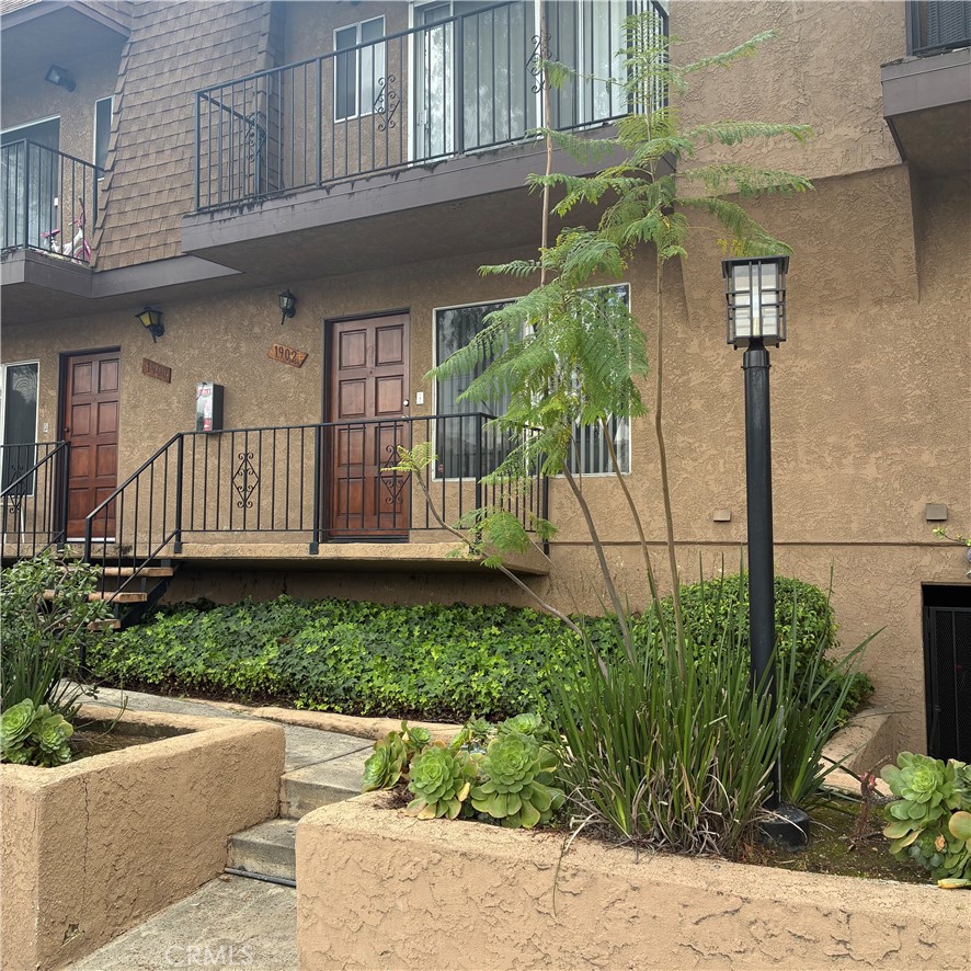 1902 W Victory, Burbank, CA 91506 — photo 1