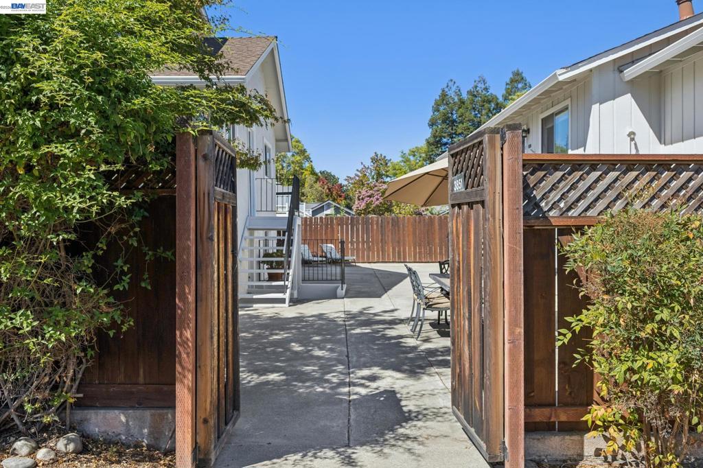 3851 Vineyard Ave, Pleasanton, CA 94566 — photo 1