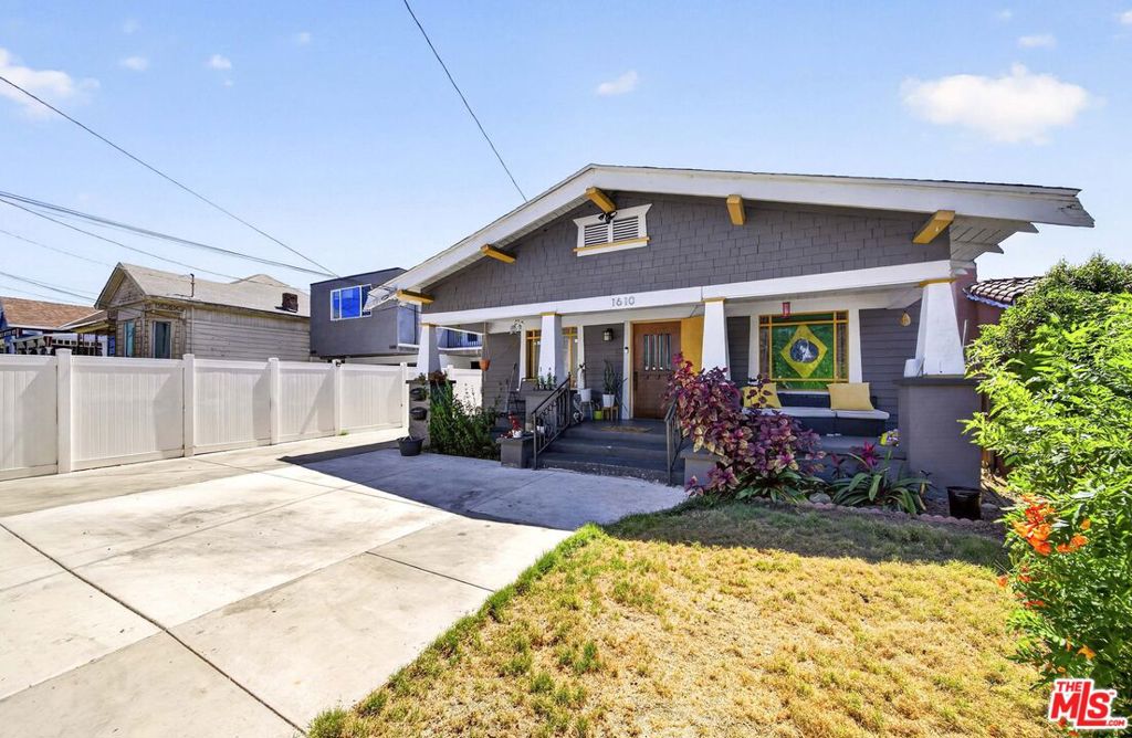 1610 W 36th Place, Los Angeles, CA 90018 — photo 1