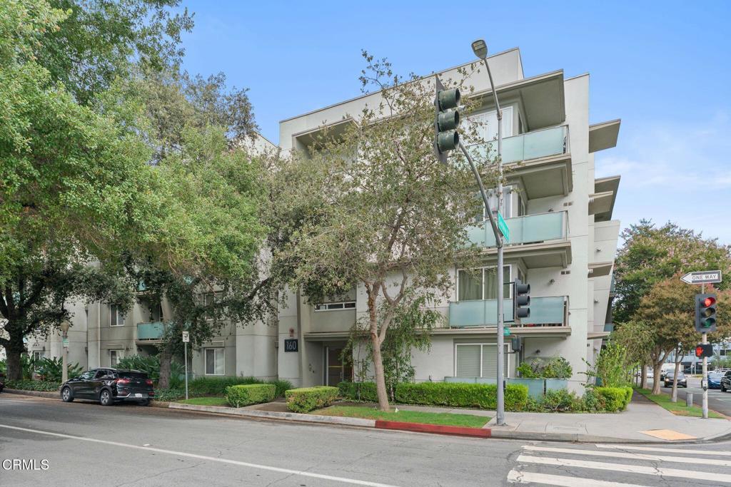 160 S Hudson Avenue 105, Pasadena, CA 91101 — photo 1