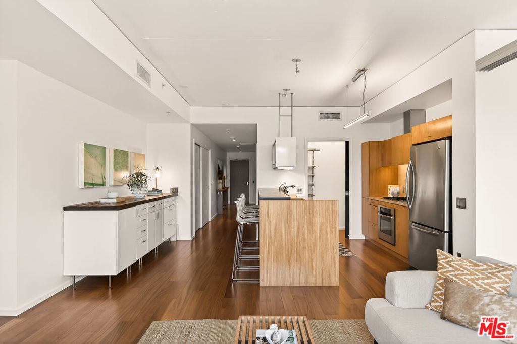 1155 S Grand Avenue 403, Los Angeles, CA 90015 — photo 1