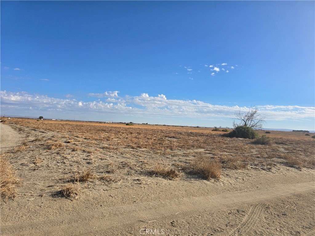 30 E Avenue G, Lancaster, CA 93535 — photo 1