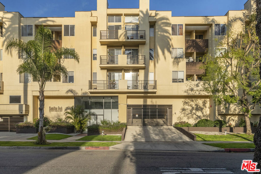 112 N HAMILTON Drive 305, Beverly Hills, CA 90211 — photo 1