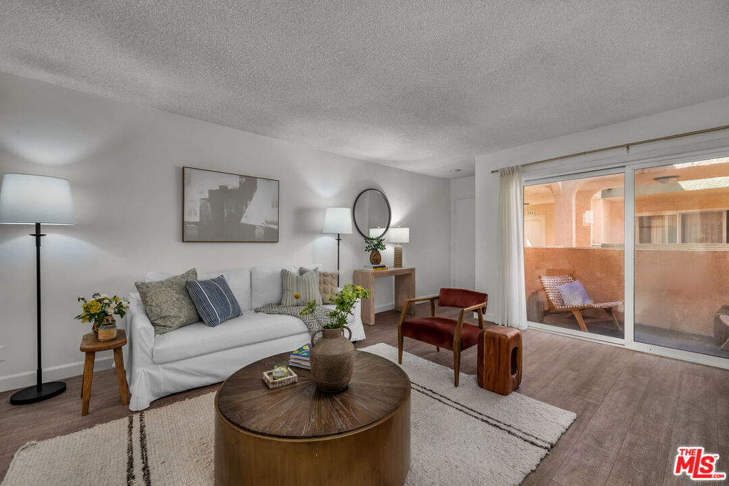 914 Lincoln Boulevard 202, Santa Monica, CA 90403 — photo 1