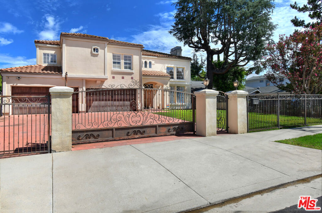 4942 Densmore Avenue, Encino, CA 91436 — photo 1