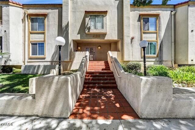430 N Holliston Avenue 103, Pasadena, CA 91106 — photo 1
