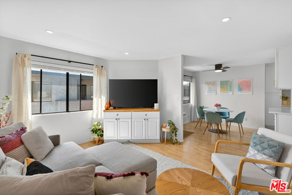 9313 National Boulevard 204, Los Angeles, CA 90034 — photo 1