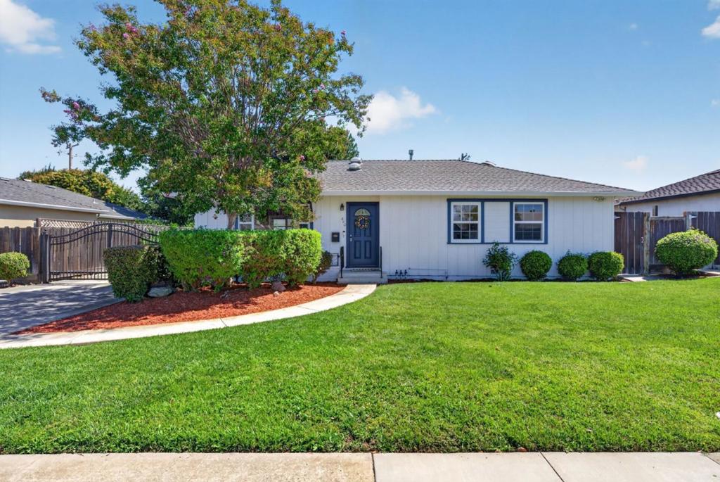 640 S Henry Avenue, San Jose, CA 95117 — photo 1