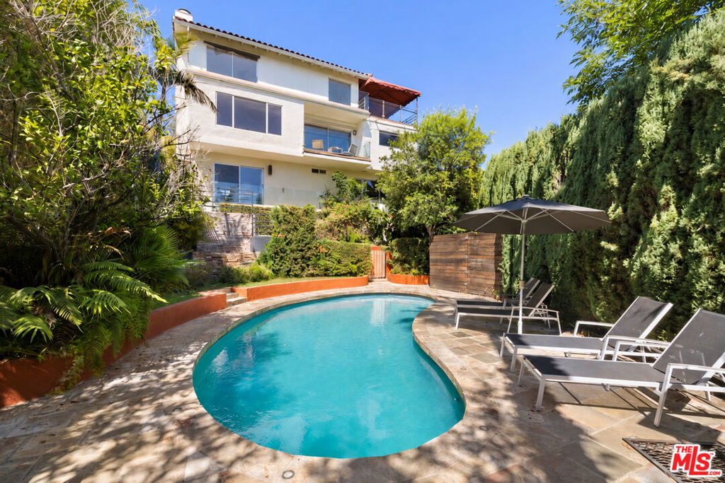 6350 Bryn Mawr Drive, Los Angeles, CA 90068 — photo 1