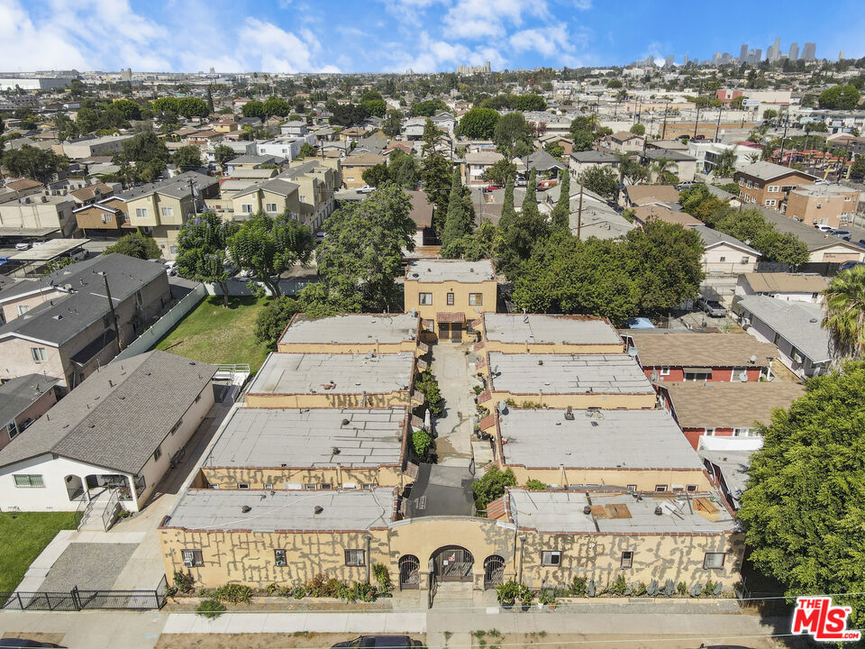 943 S Bonnie Beach Place, Los Angeles, CA 90023 — photo 1