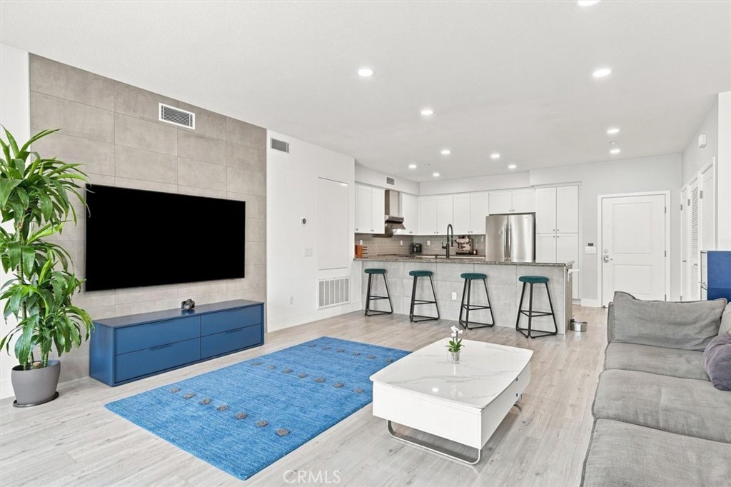 13124 Central 201, Hawthorne, CA 90250 — photo 1