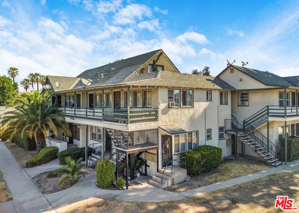 614 N Caswell Avenue, Pomona, CA 91767 — photo 1