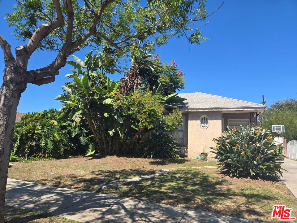 5607 Sunlight Place, Los Angeles, CA 90016 — photo 1