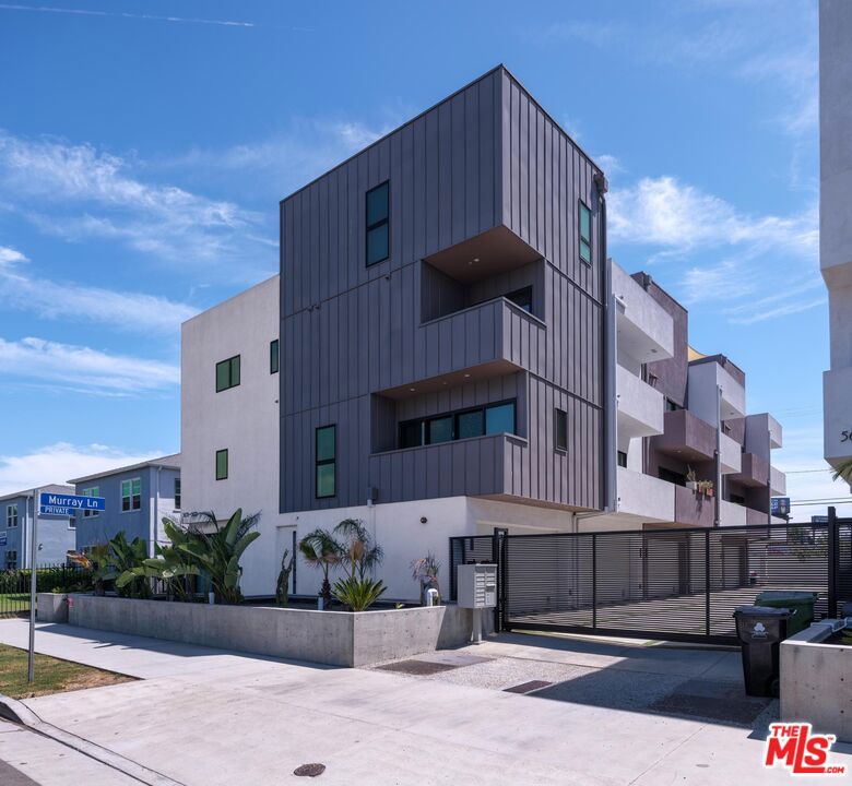 5623 Murray Lane, Los Angeles, CA 90016 — photo 1