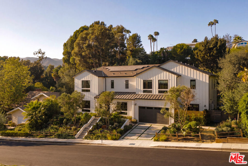 13423 Bayliss Road, Los Angeles, CA 90049 — photo 1