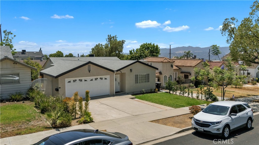 924 E Tujunga, Burbank, CA 91501 — photo 1