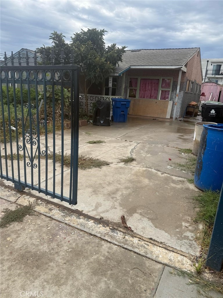 1606 W 206th, Los Angeles, CA 90501 — photo 1