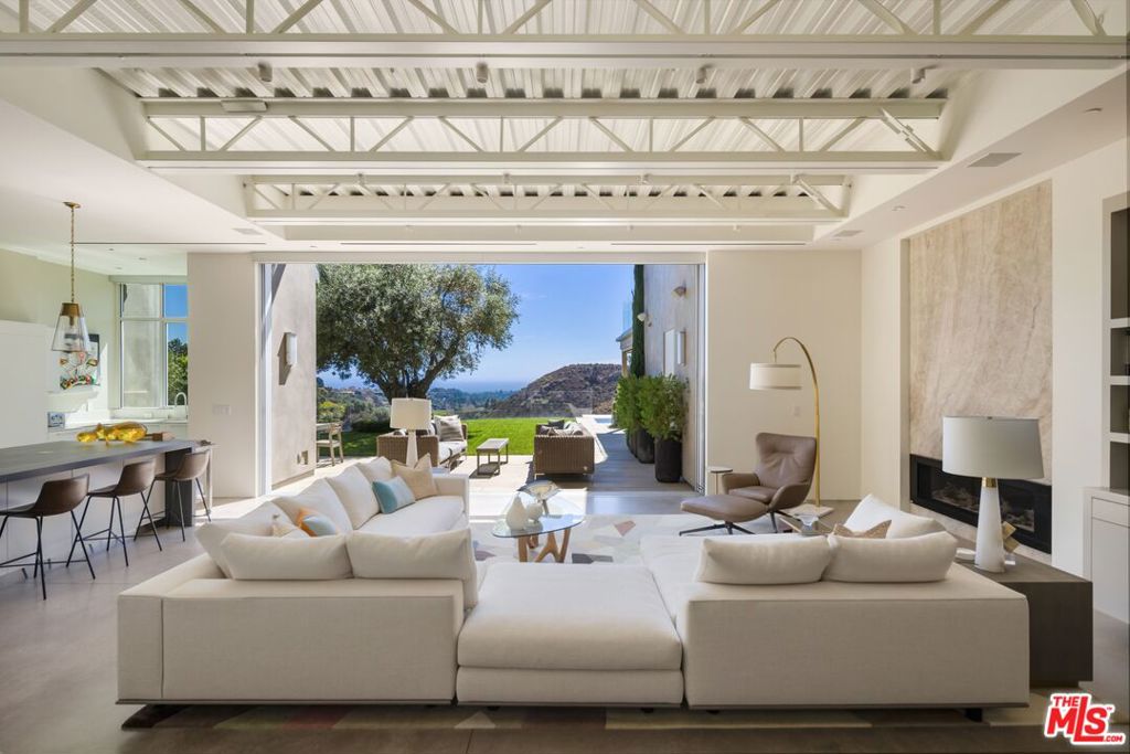 1550 Casale Road, Pacific Palisades, CA 90272 — photo 1