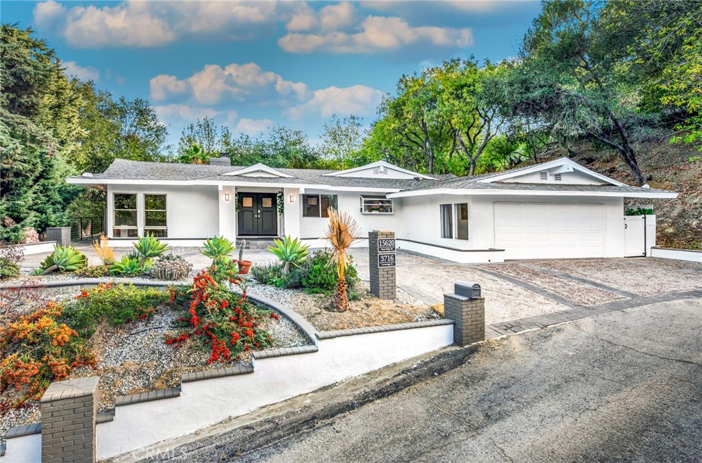 3716 Crownridge, Sherman Oaks, CA 91403 — photo 1