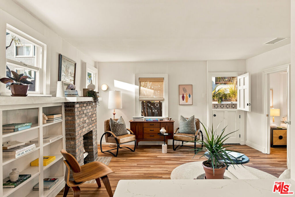 1411 Linden Avenue, Venice, CA 90291 — photo 1