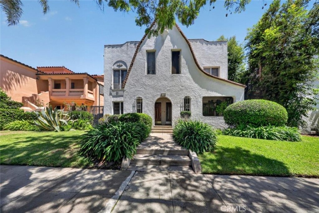 132 N La Peer Drive, Beverly Hills, CA 90211 — photo 1