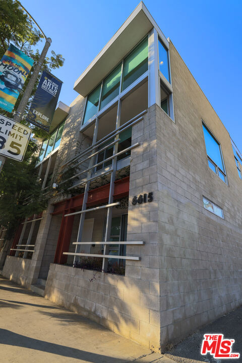 6615 Melrose Avenue 1, Los Angeles, CA 90038 — photo 1