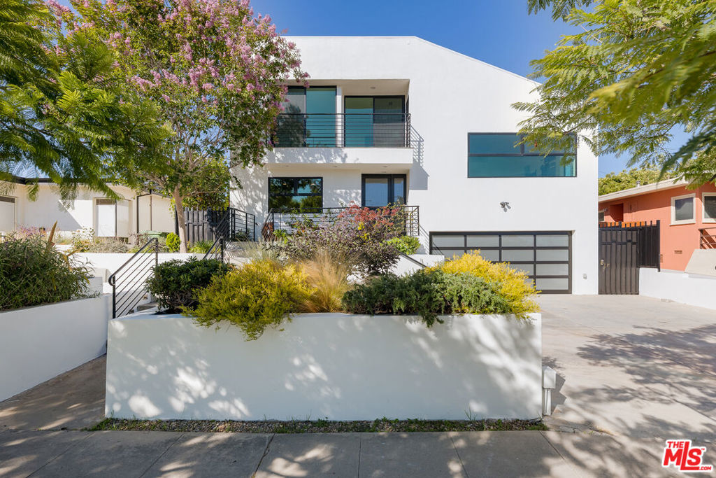 3470 Cabrillo Boulevard, Los Angeles, CA 90066 — photo 1