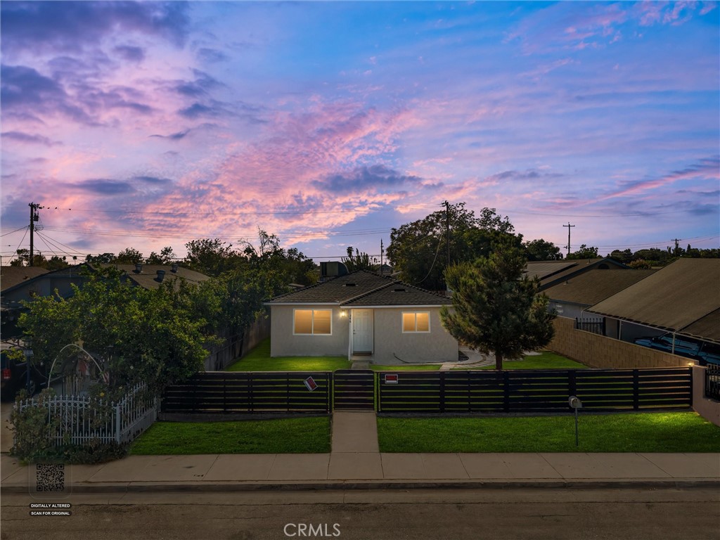 346 Tyree Toliver Street, Bakersfield, CA 93307 — photo 1