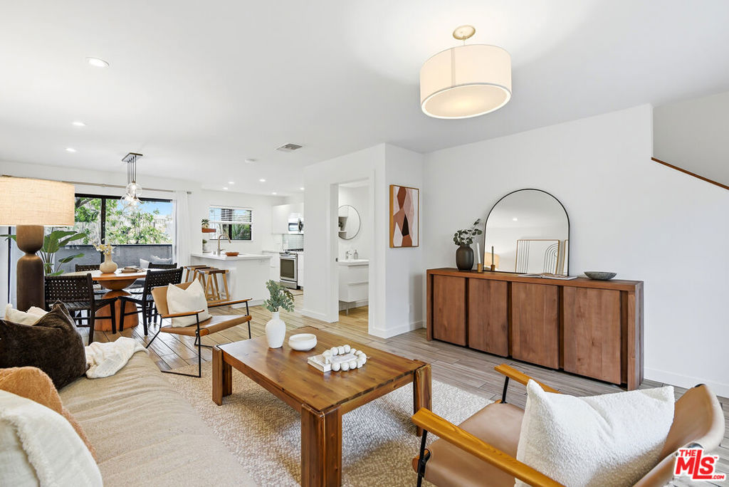 1802 20th Street B, Santa Monica, CA 90404 — photo 1